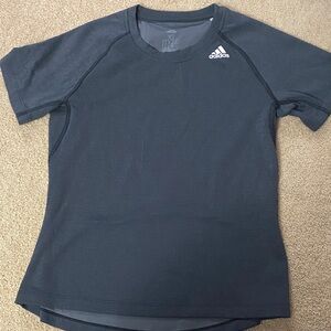 Adidas women’s XS Charcoal Performance Tee